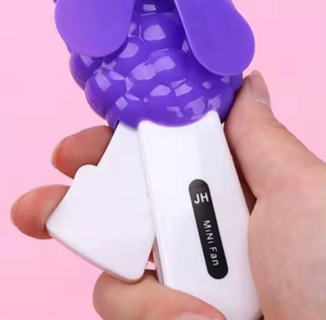 Fruit Shaped Mini Plastic Handheld Fan, Children's Student Fan, Portable Hand Cool Mini Fan, Manual Press Summer Cooling Essential Fruit Shaped Mini Plastic Handheld Fan, Children's Student Fan, Portable Hand Cool Mini Fan, Manual Press Summer Cooling Essential